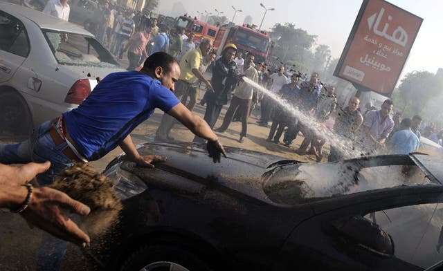 At least one person killed in central Cairo clashes