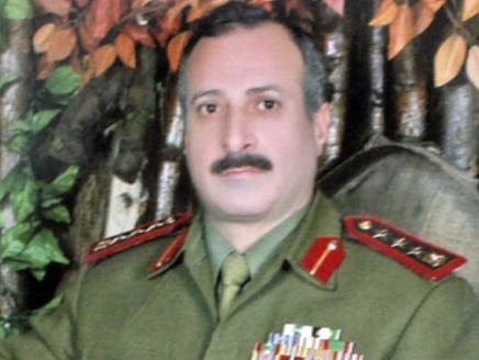 انشقاق العميد طلاس ومدير كلية الدفاع في سوريا