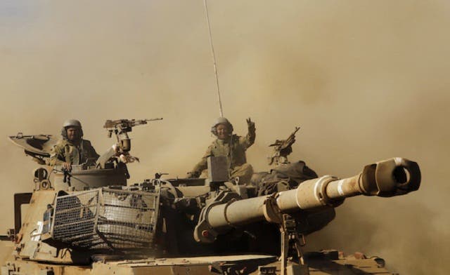 Israeli army on high alert as Syrian tanks enter Golan Heights