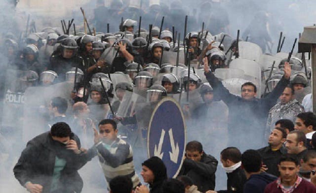Egypt protestors, police clash on battle anniversary