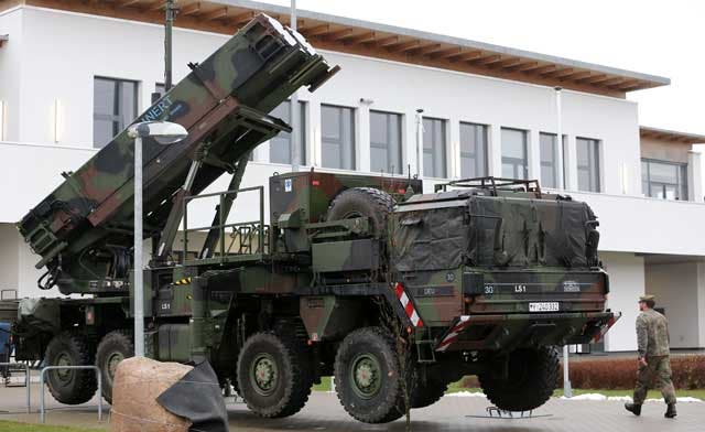 Germany and U.S. deploy patriot missiles to Turkey, Russia wavers