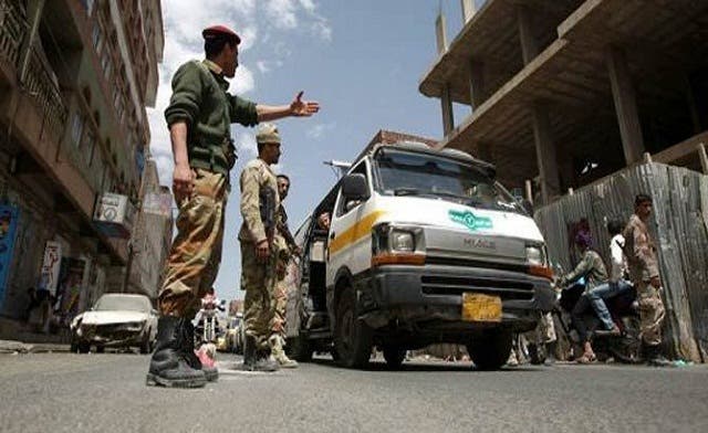 Gunmen kill two security officers in Yemen