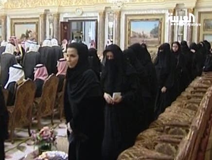 یک روحانی تندرو اعضای زن مجلس شورای سعودی را فاحشه و تفاله خواند